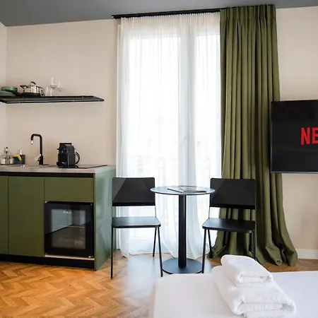 Muz Apartament Tirana